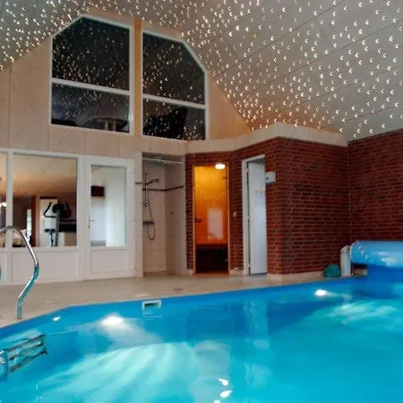 Feriehus Sleeps 24 Pool Wifi Blåvand