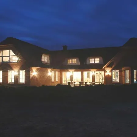 Sleeps 24 Pool Wifi Feriehus Blåvand